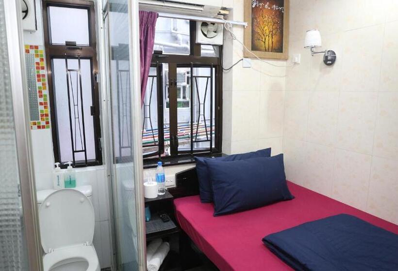 آپارتمان 3 خوابه, Icon Inn