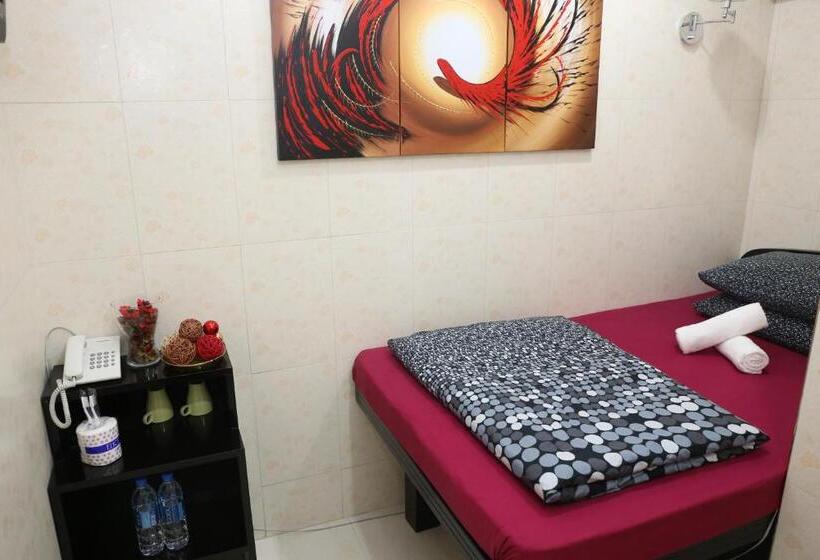 آپارتمان 4 خوابه, Icon Inn