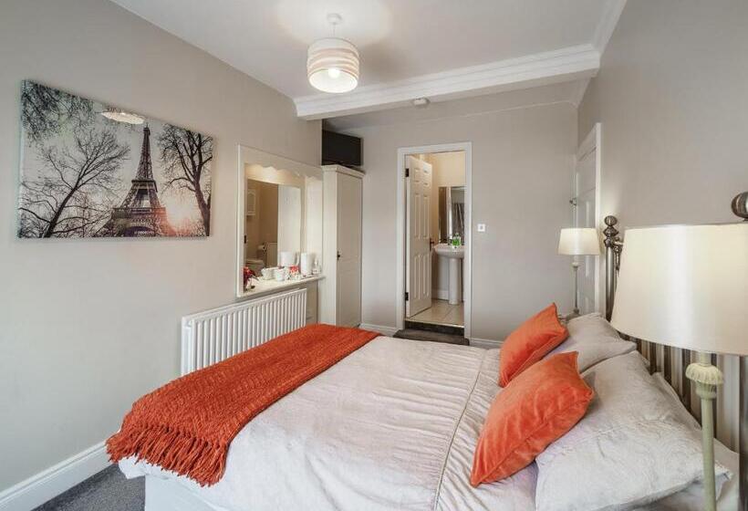 スタンダードルーム, Mccarthy S B&b