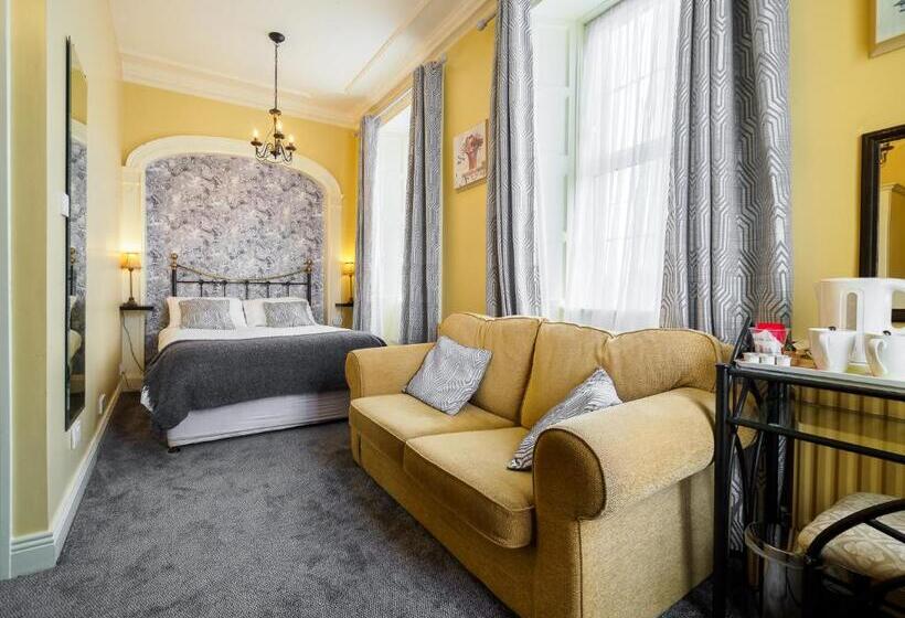 スタンダードルーム, Mccarthy S B&b