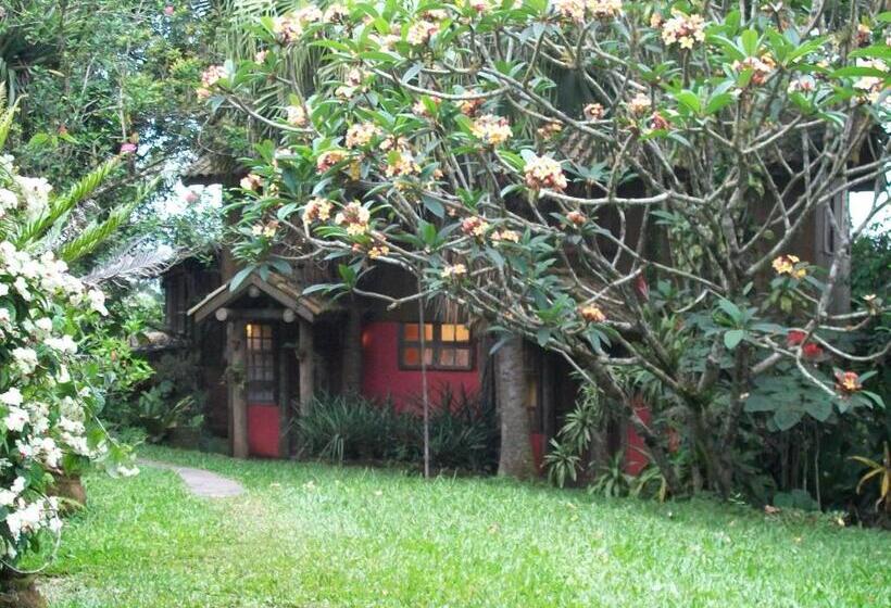 בקתת חדר, Regina Guest House