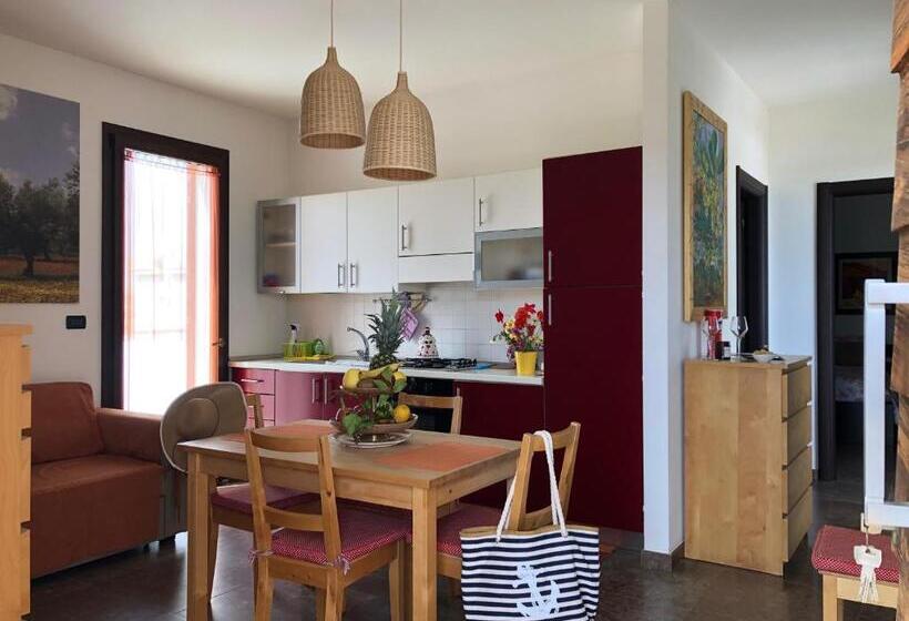 带1个卧室带花园景观的公寓, Casa Karina Sun&pool&relax