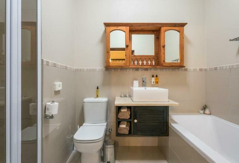 Люкс Повышенной Комфортности, Caledon 23 Country House