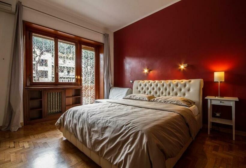 חדר דלוקס, L Angolo Cortese