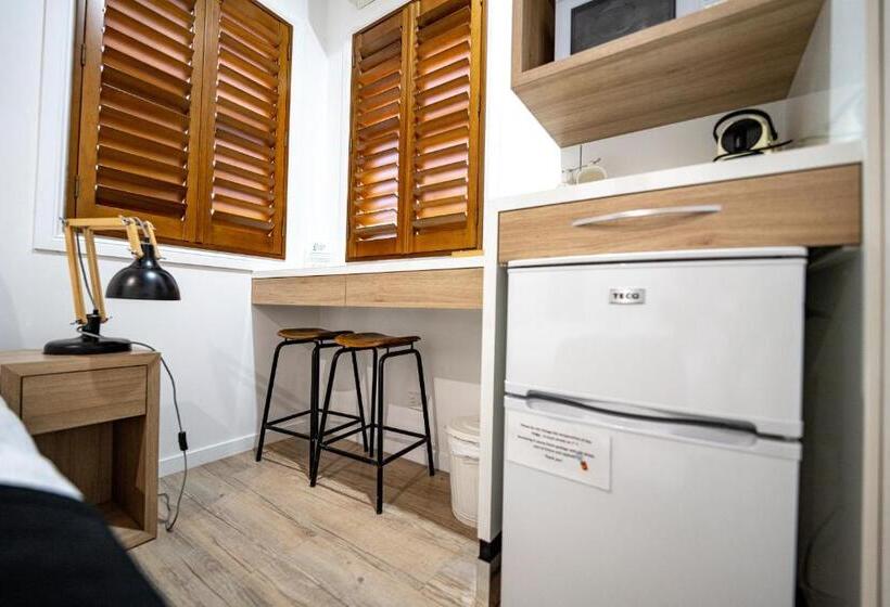 إستوديو قياسى, Blue Summit Hideaway