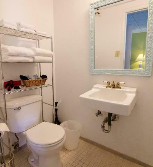 Номер Стандарт, Frankfort & Restaurant