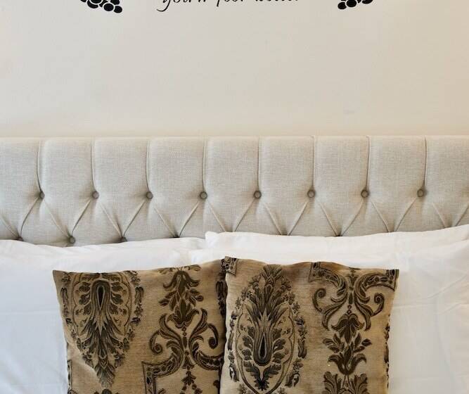 Номер Стандарт, Frankfort & Restaurant