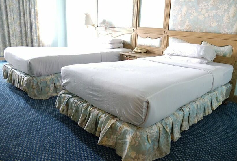 Номер Стандарт, Diamond River Ping Petchngam