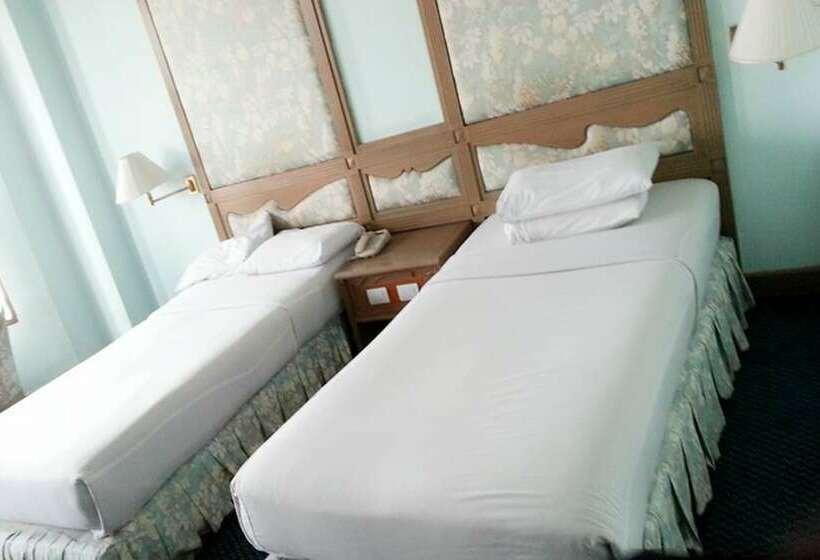 Номер Стандарт, Diamond River Ping Petchngam