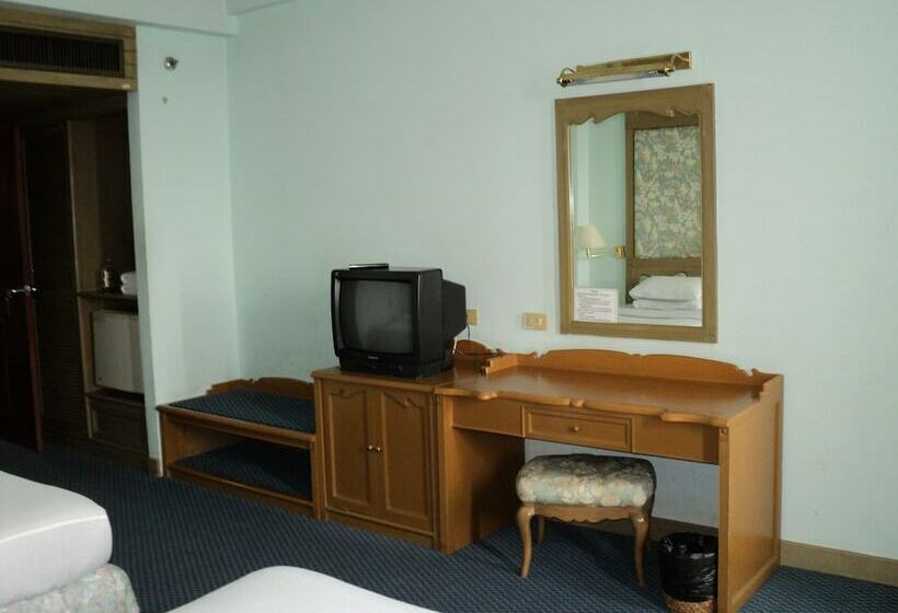 Номер Стандарт, Diamond River Ping Petchngam