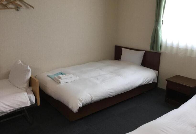 스탠다드 트리플 룸, Green Palace