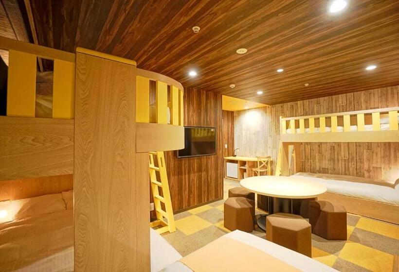 Номер Стандарт с Койками, La Gent Hotel Tokyo Bay