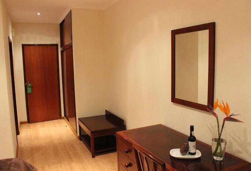 Номер Стандарт с Балконом, Residencial Farol