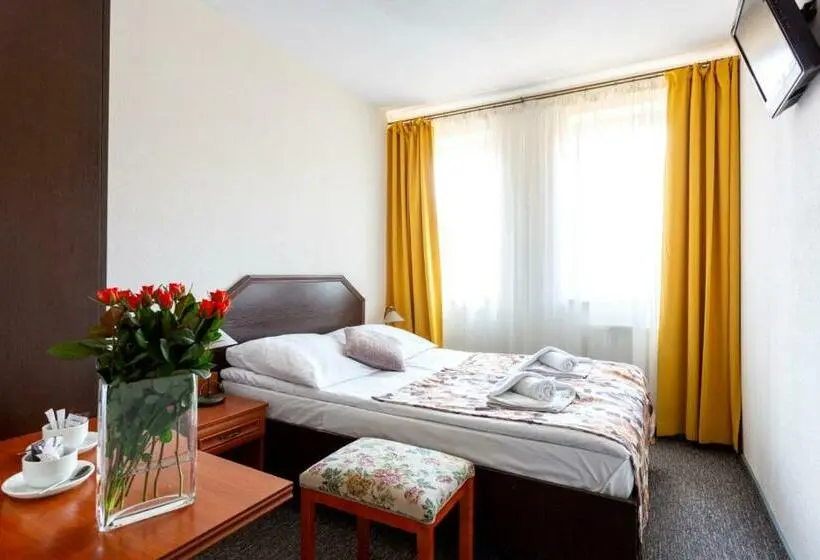 Standard Yhden Hengen Huone, Salis Resort