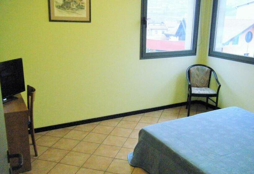 شقة غرفة واحدة, Residence Vezzoli