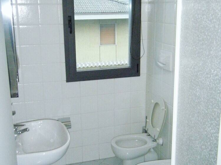 스탠다드 스튜디오, Residence Vezzoli