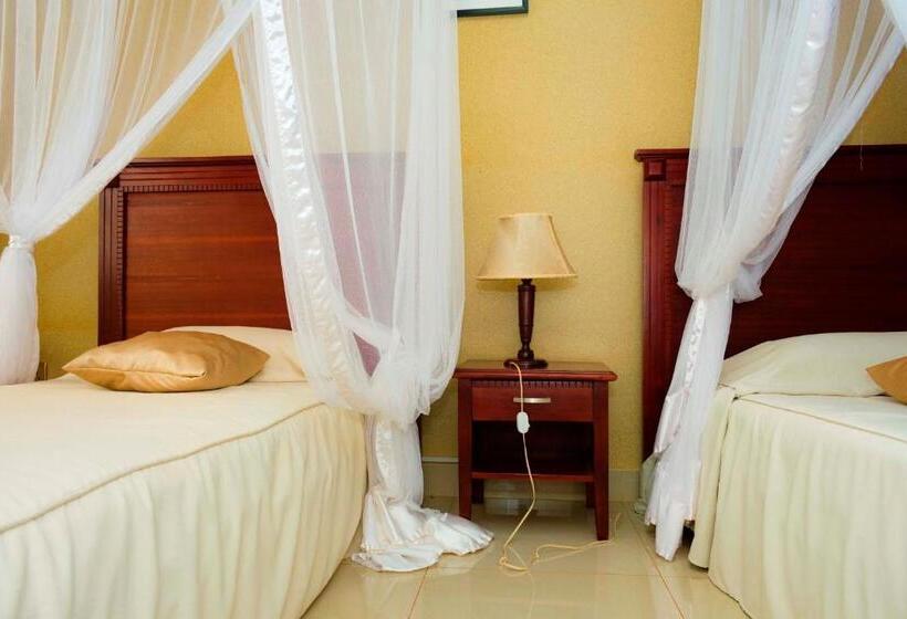 اتاق استاندارد با چشم‌انداز باغ, Sapphire