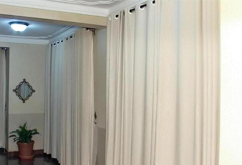 اتاق عادی یک تخته, Sapphire