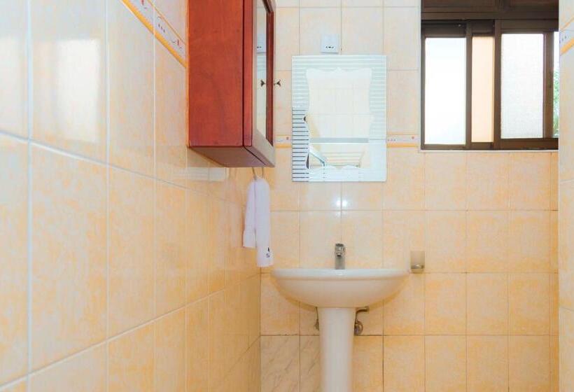 اتاق عادی یک تخته, Sapphire