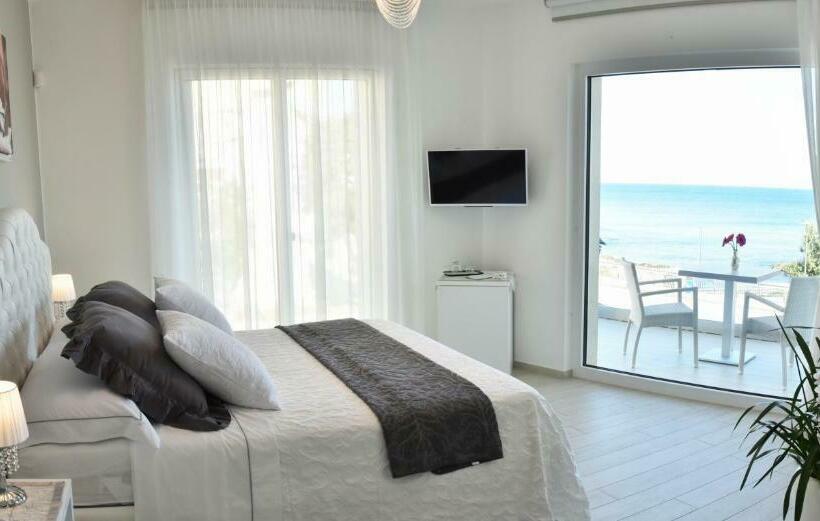 חדר סטנדרט נוף לים עם מרפסת, Bellariva Monopoli B&b E Relax