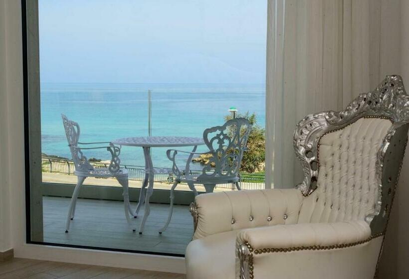 חדר סטנדרט נוף לים עם מרפסת, Bellariva Monopoli B&b E Relax