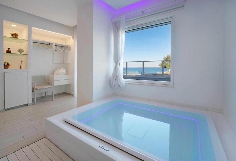 Полулюкс с Бассейном, Bellariva Monopoli B&b E Relax