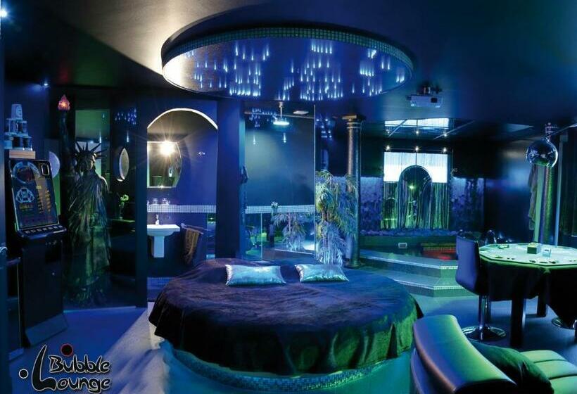 Люкс с Бассейном, Bubble Lounge