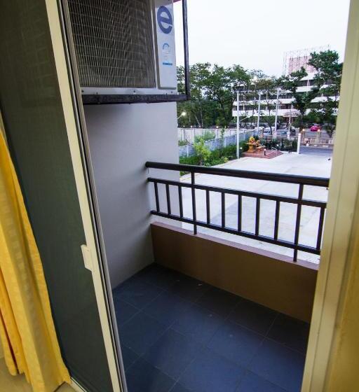 شقة غرفة واحدة, Dae Ma Place