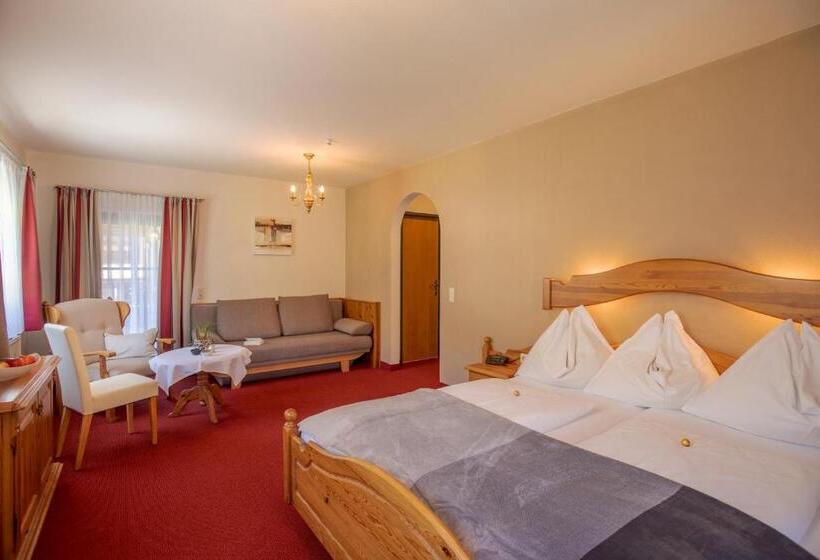 غرفة سوبيريور رباعية, Boutique House Happyellow Saalbach