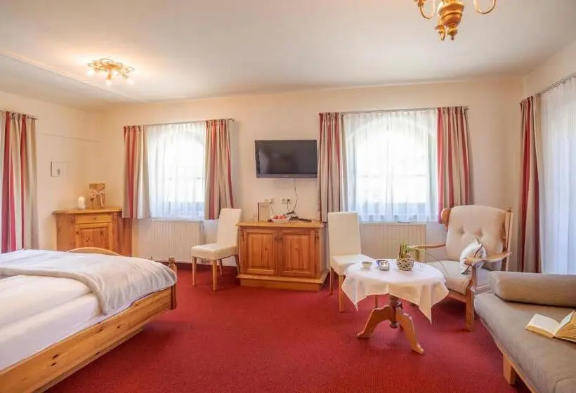 スーペリアの４人部屋, Boutique House Happyellow Saalbach