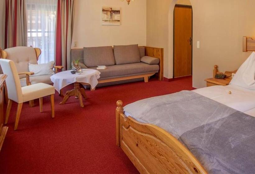 غرفة سوبيريور رباعية, Boutique House Happyellow Saalbach