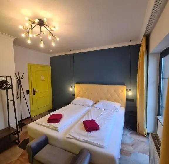 エコノミールーム, Boutique House Happyellow Saalbach
