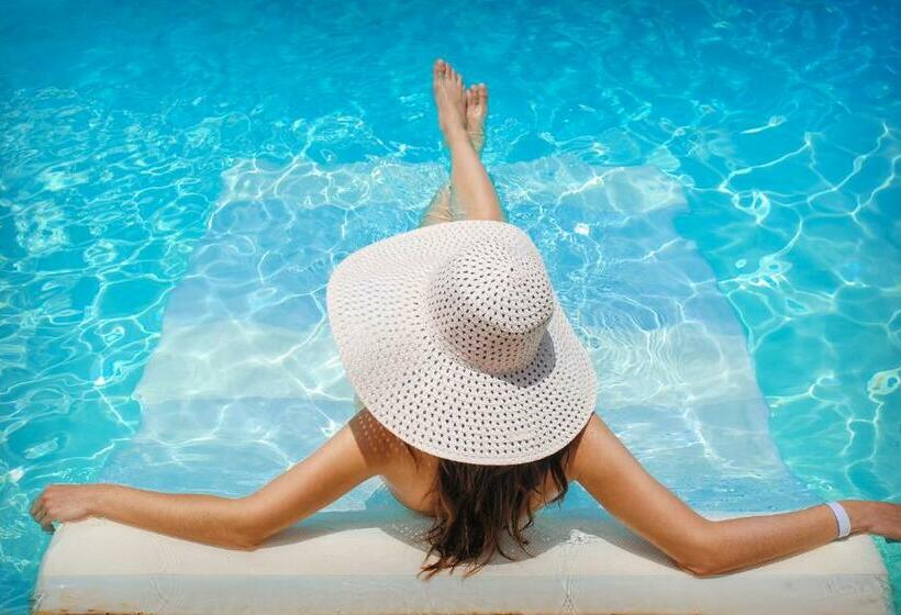 Quarto standart com varanda, Lu  Hotel Porto Pino