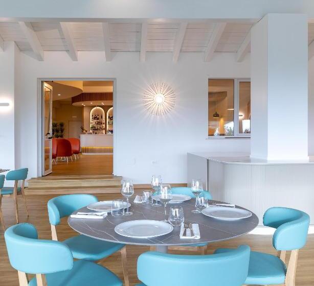 베이직 4인 룸, Lu  Hotel Porto Pino