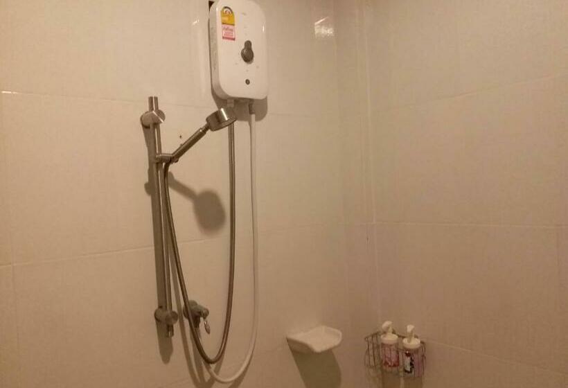 标准间, Sand Paisan Resort