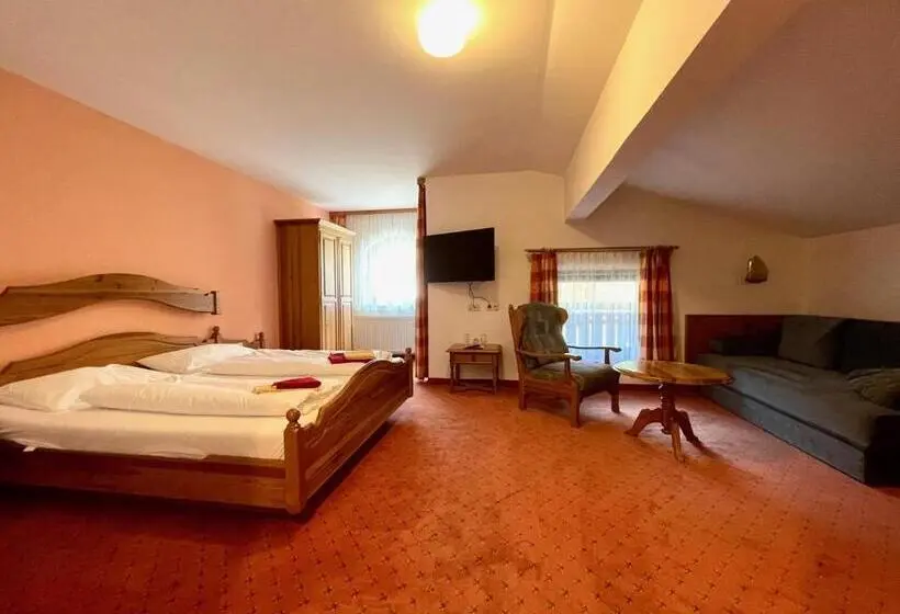 スーペリアファミリールーム, Boutique House Happyellow Saalbach