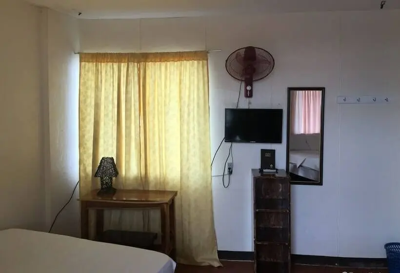 デラックスルーム, Zuric Pension House
