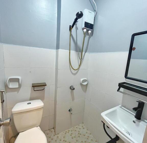 اتاق استاندارد یک نفره, Zuric Pension House