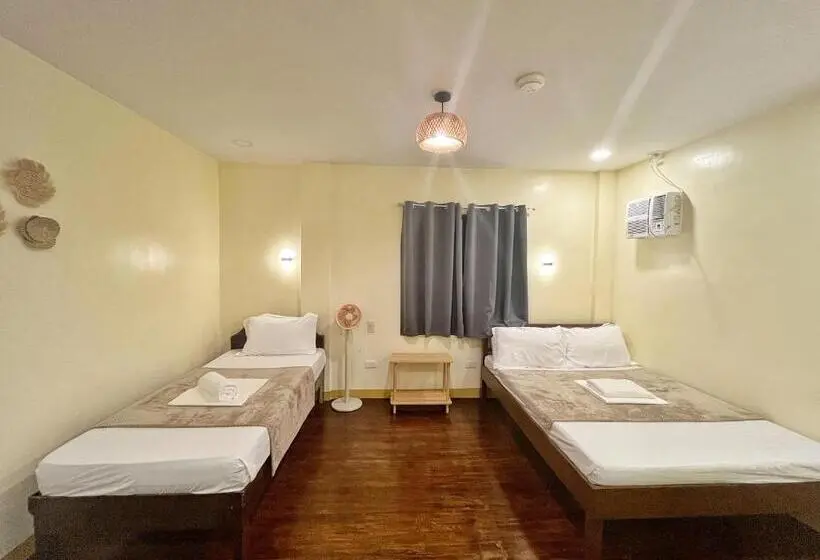 デラックスファミリールーム, Zuric Pension House