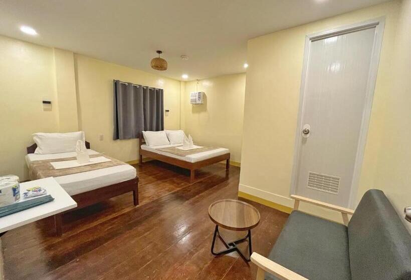 اتاق لوکس خانوادگی, Zuric Pension House