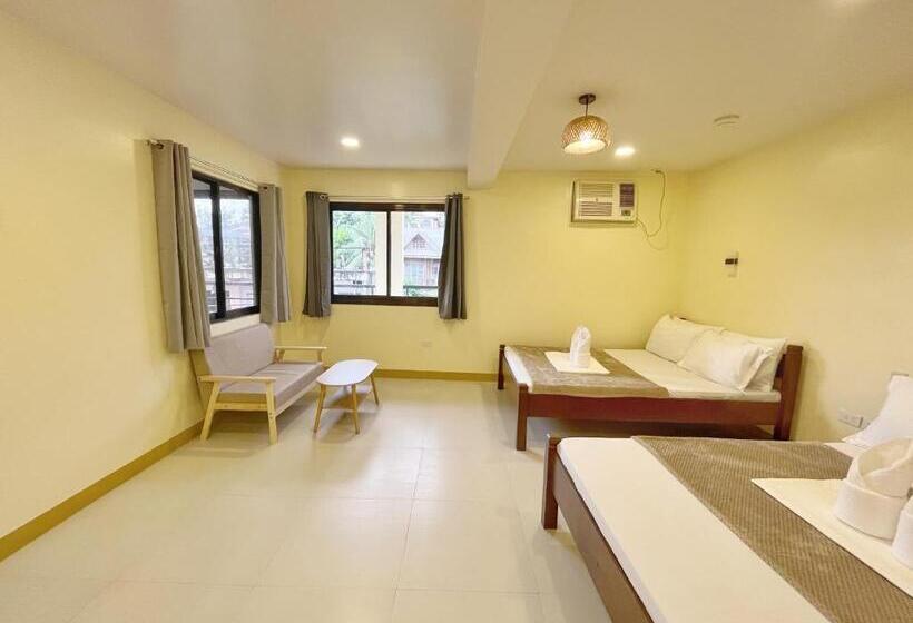 اتاق استاندارد چهار تخته, Zuric Pension House