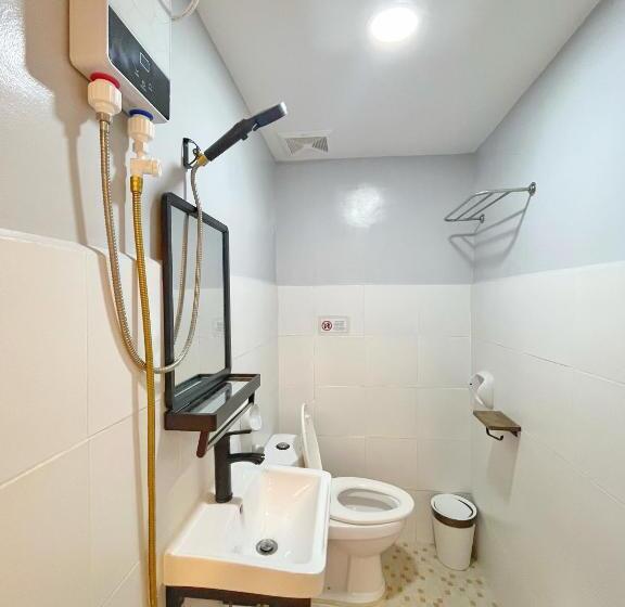 اتاق استاندارد چهار تخته, Zuric Pension House