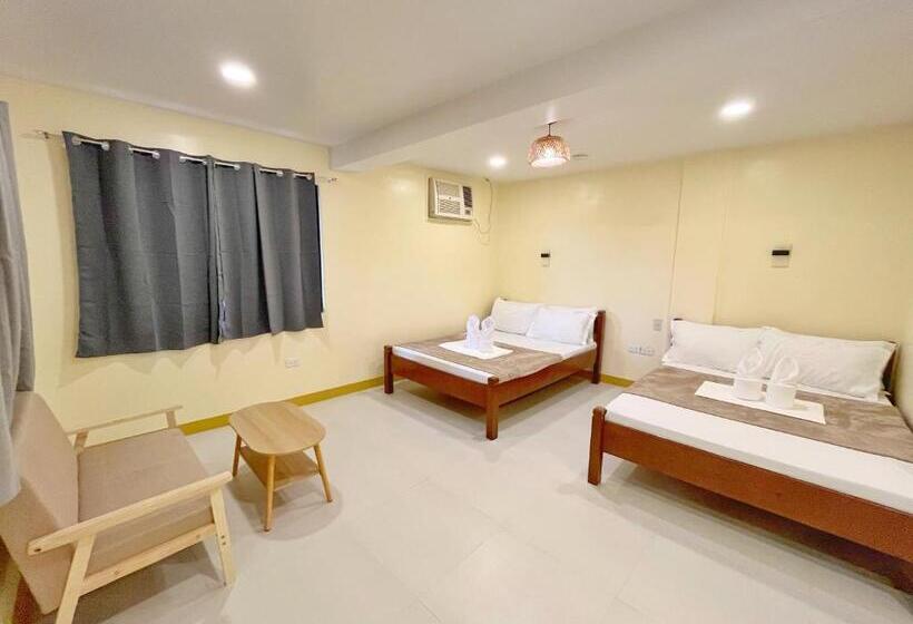 اتاق استاندارد چهار تخته, Zuric Pension House