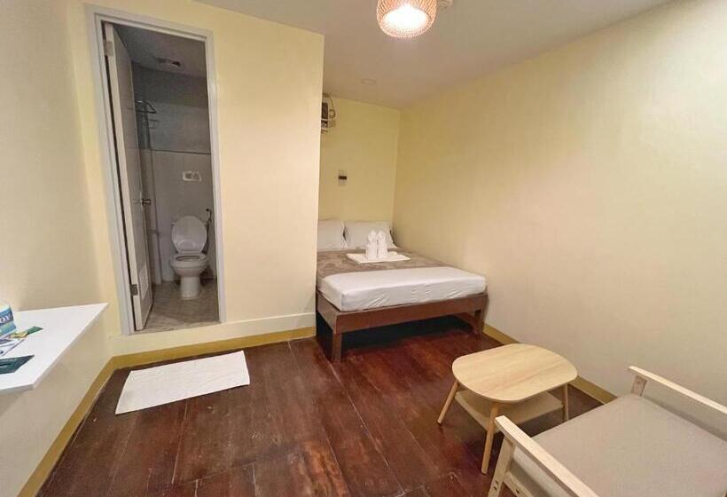 스탠다드 룸 킹사이즈 침대, Zuric Pension House