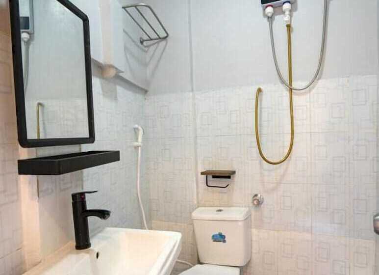 اتاق لوکس, Zuric Pension House