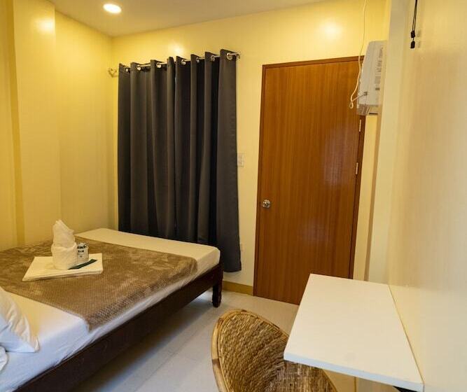 اتاق لوکس, Zuric Pension House