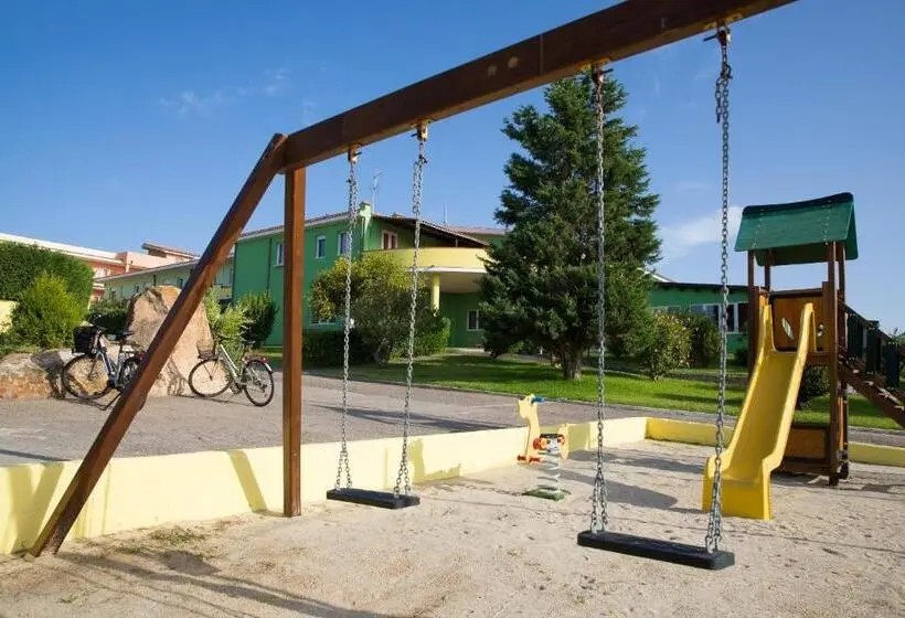 Standard-huone Parveke, Lu  Hotel Porto Pino