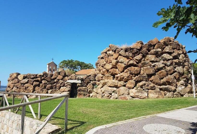 베이직 3인 룸, Lu  Hotel Porto Pino