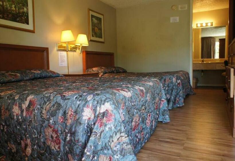 带2个双人床的标准工作室, Executive Inn & Suites