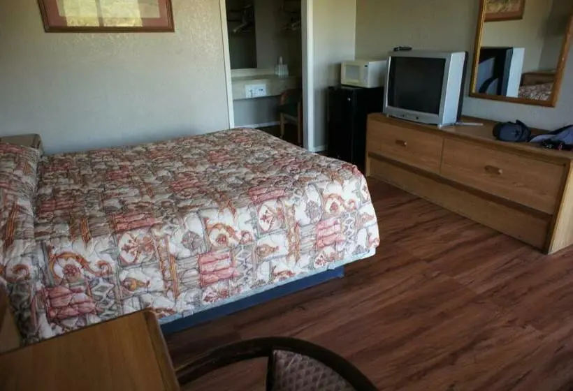 Standard Yhden Hengen Huone, Executive Inn & Suites